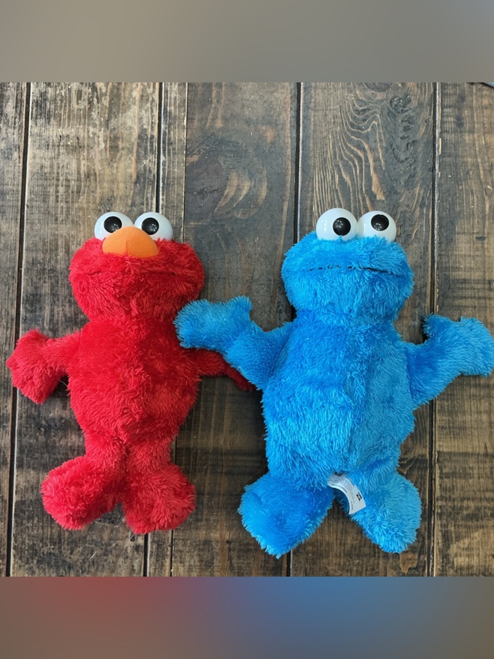 Elmo and Cookie Monster Squeeze and Sing Stuffed Plushes